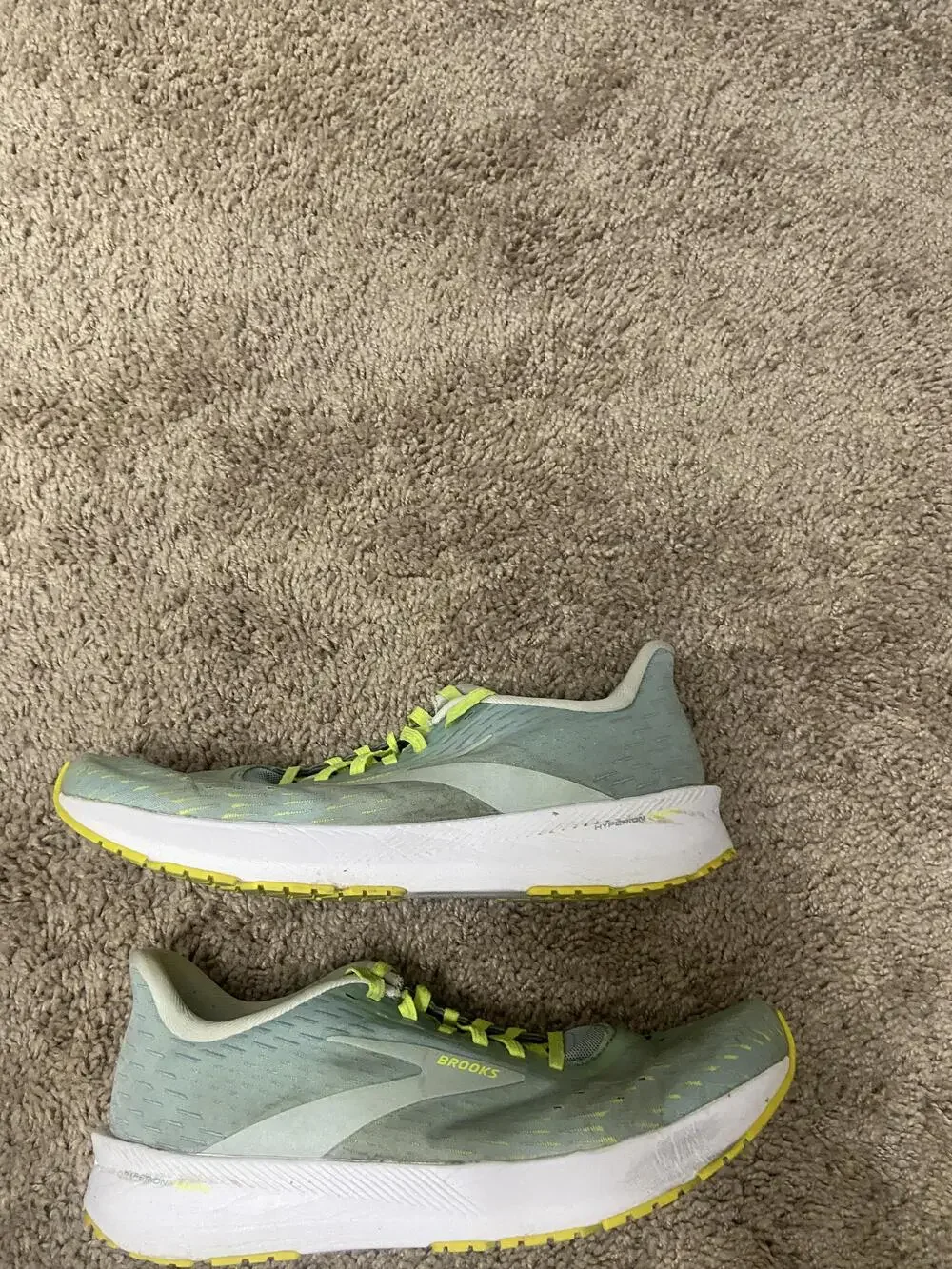 Brooks Hyperion Shoes Womens Size 10 Green Yellow Running Athletic Sneakers